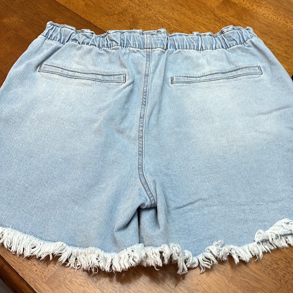 Lot of Women’s Shorts - Picture 10 of 10